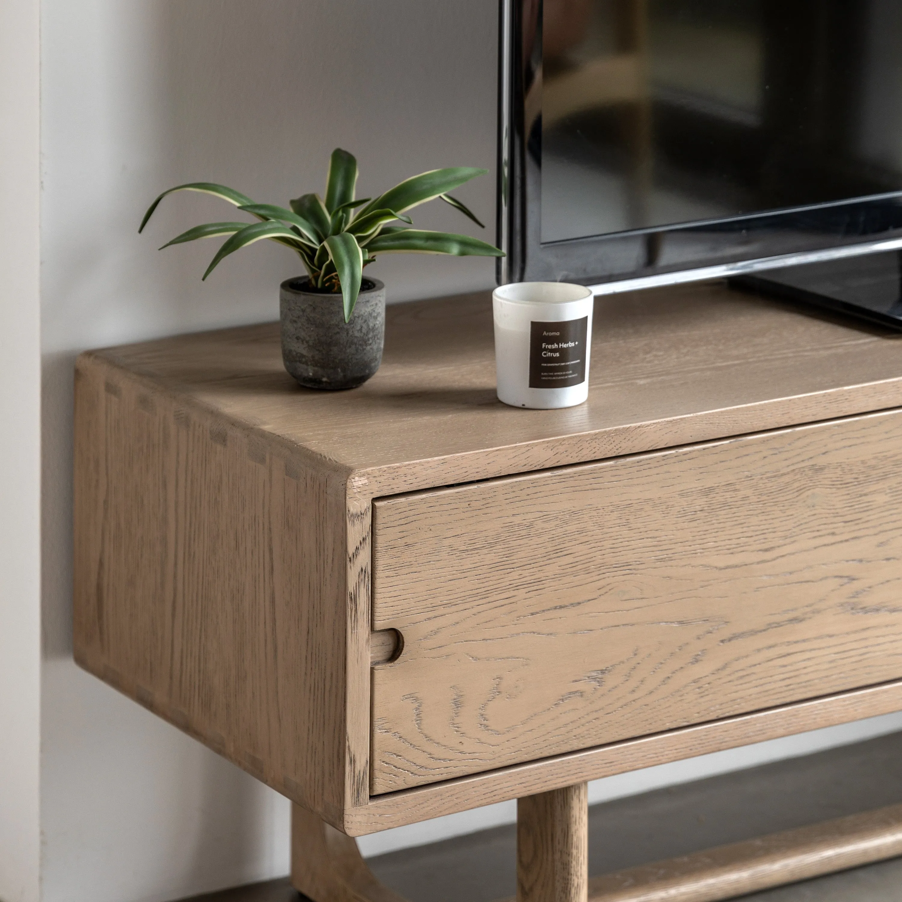 Amos Craft Media Unit Smoked