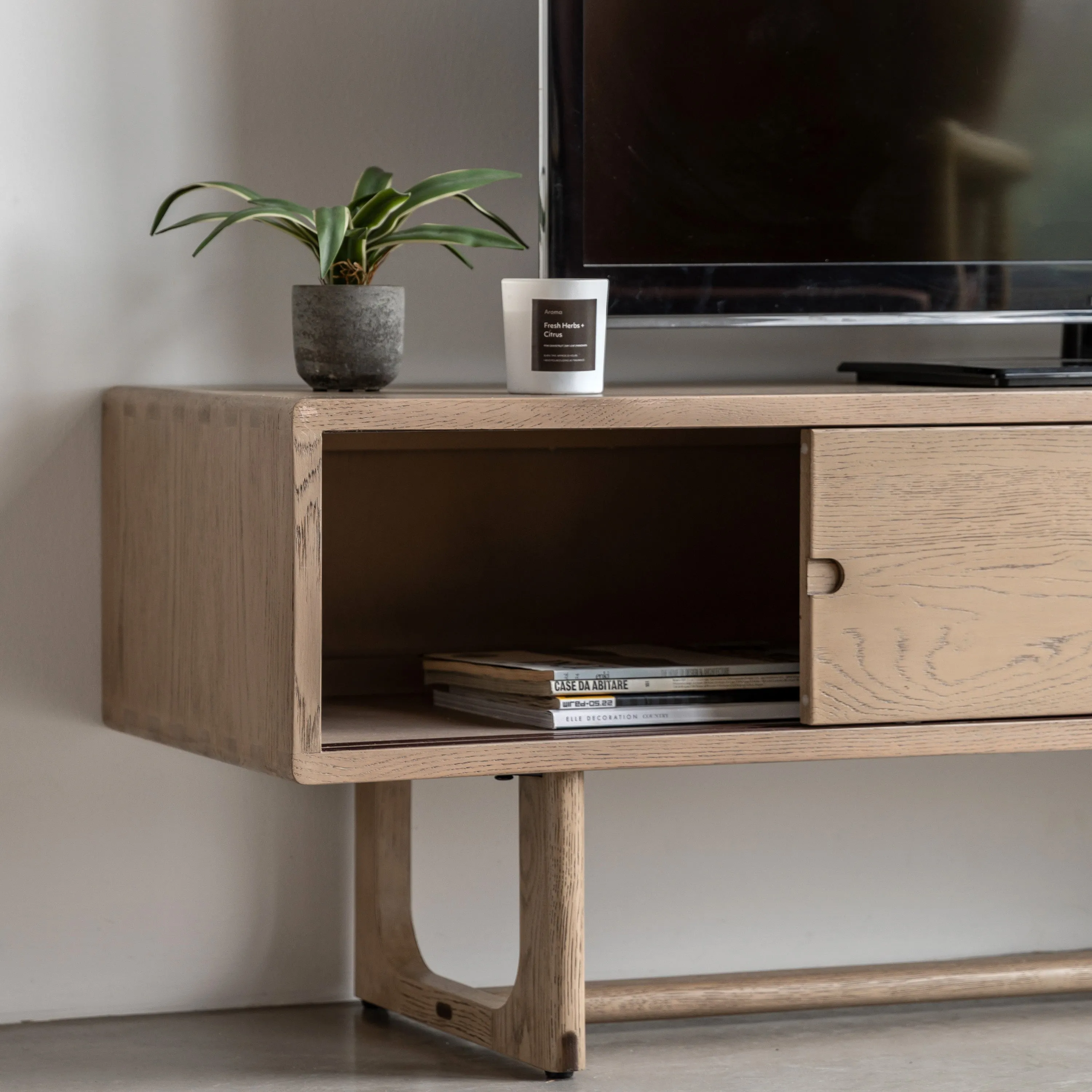 Amos Craft Media Unit Smoked