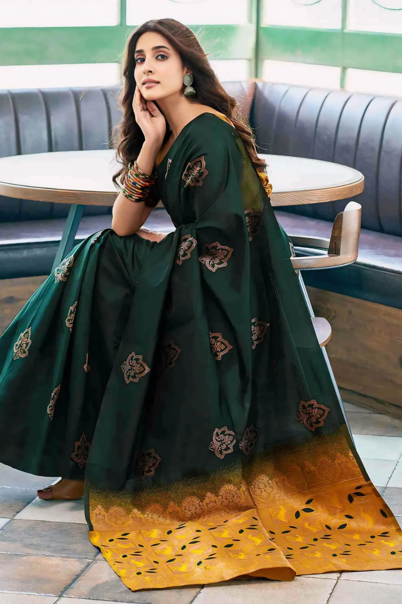 BEAUTIFUL JECQUARD ZARI WORK BANARASI SOFT SILK SAREE