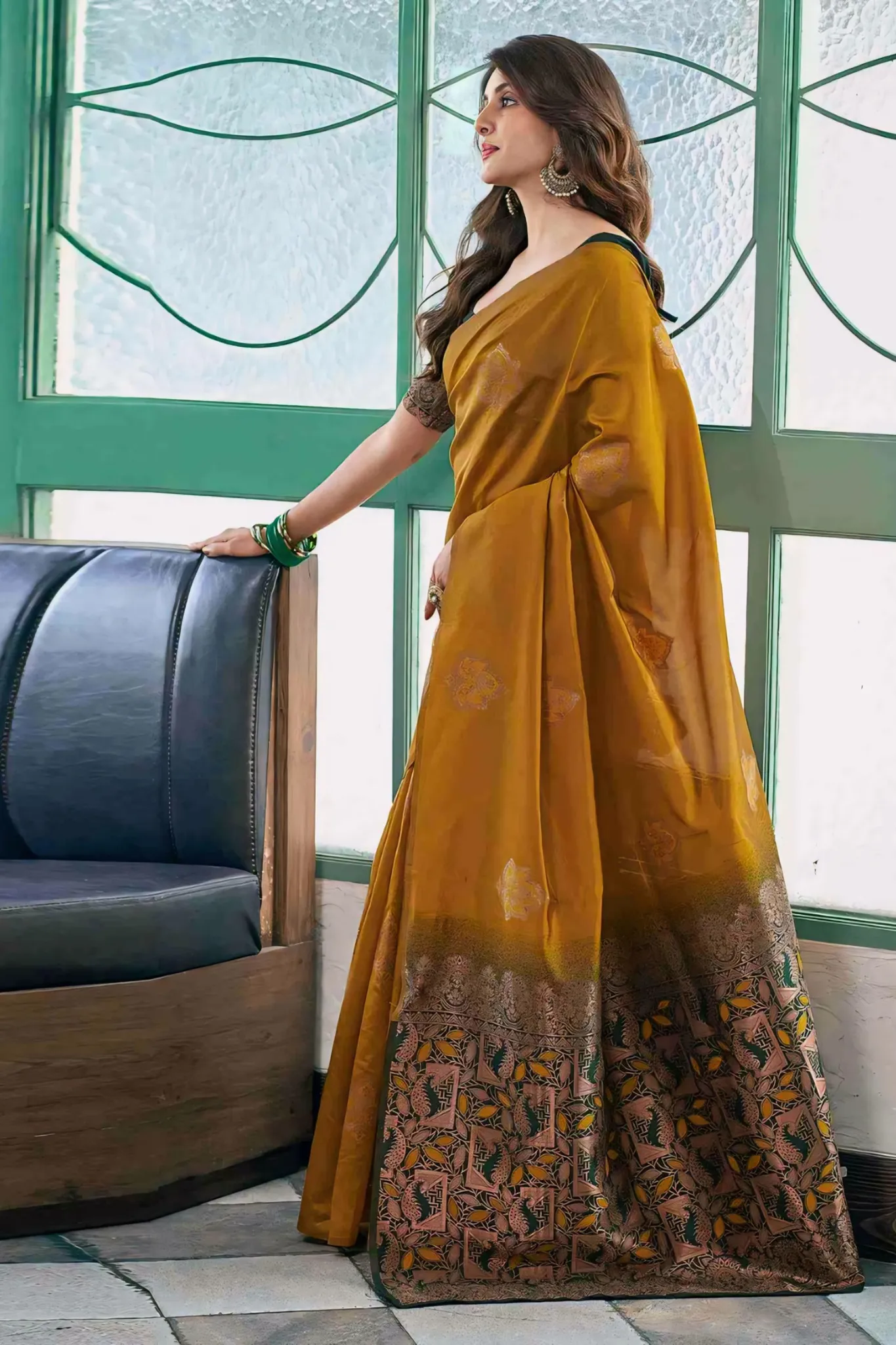 BEAUTIFUL JECQUARD ZARI WORK BANARASI SOFT SILK SAREE