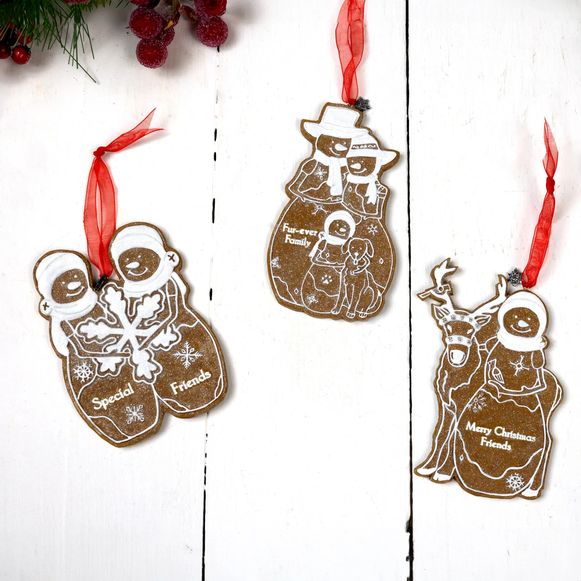 Fur-Ever Family 4" Snowfamily Ornament