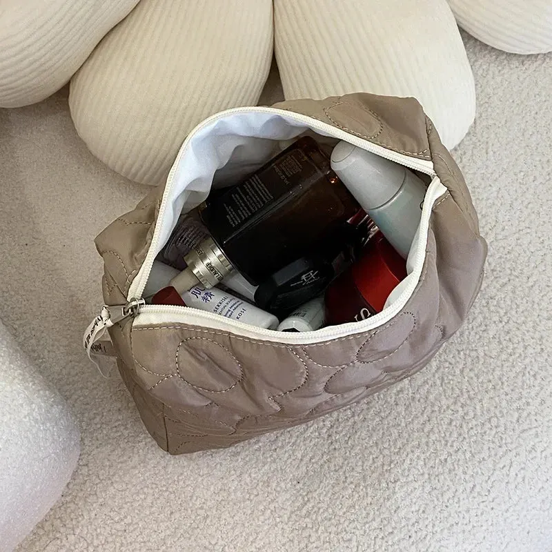 Large Capacity Women's Cosmetic Bags Cases Casual Ladies Small Storage Bag with Zipper Female Travel Clutch Bag Small Handbags