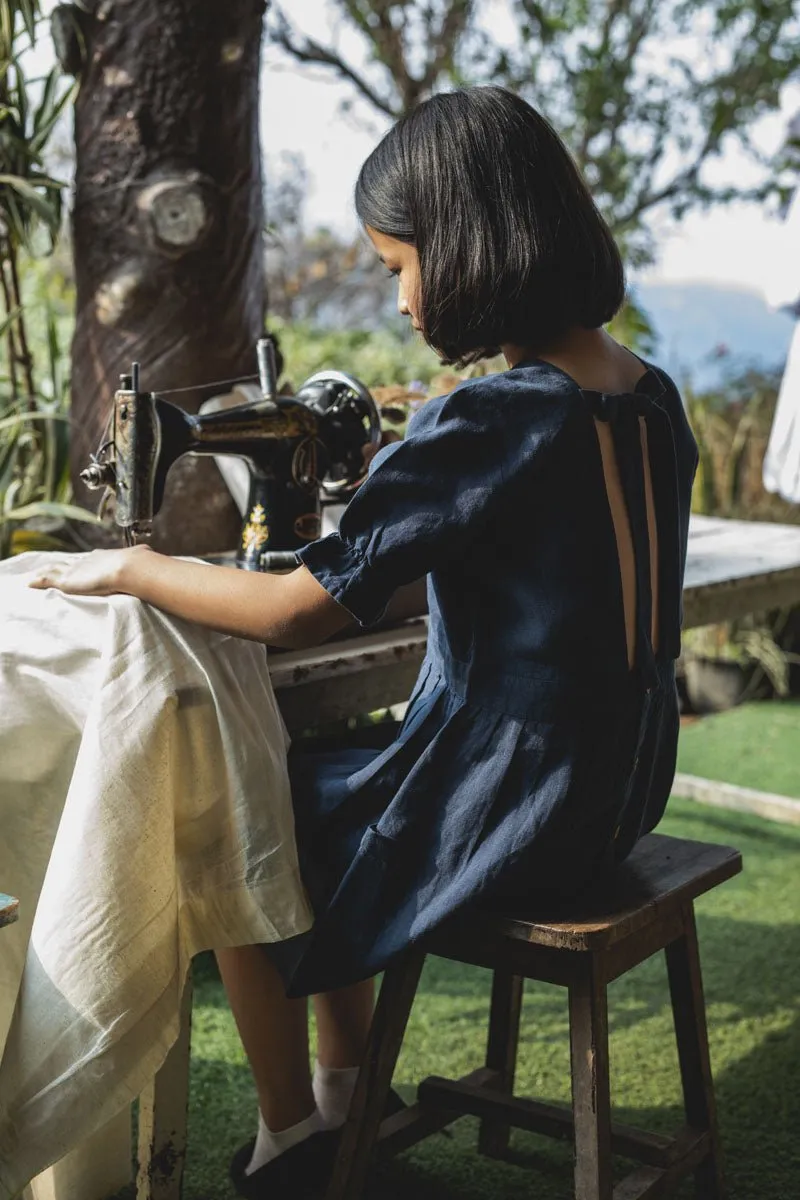 Puff sleeve back opening frock