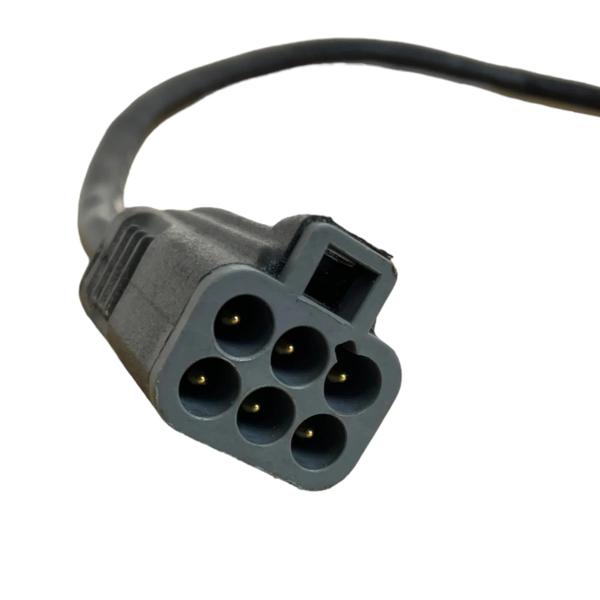 Q-Logic 3 Bus Cable for Pride Mobility Quantum Power Chairs | Male-to-Female