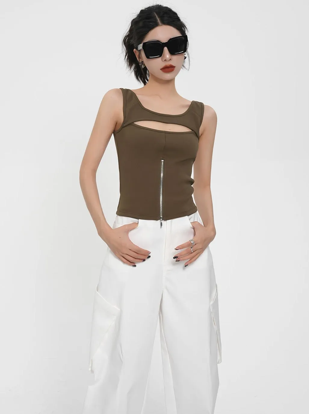 Trendy Cut-Out Crop Tank - Sleeveless Fitted Summer Top