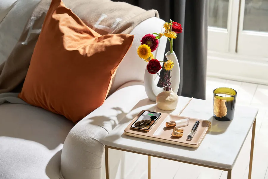 Wireless Charging Tray in Cortado Tan