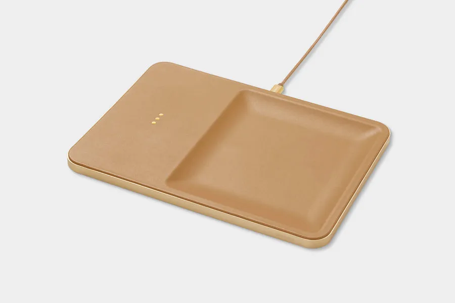 Wireless Charging Tray in Cortado Tan