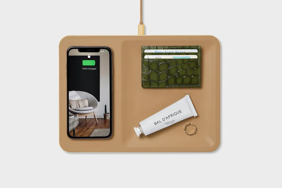 Wireless Charging Tray in Cortado Tan